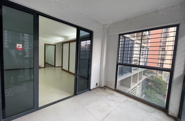 虹璟湾西区4室2厅158㎡118.5万二手房图片