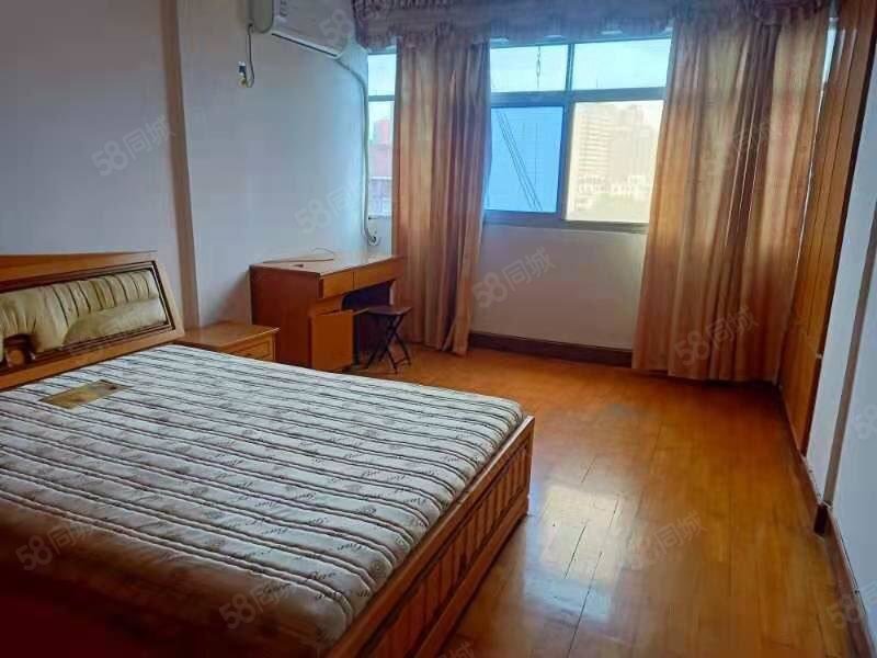 十堰人民小学家属楼2室2厅1卫75.11㎡南北55万