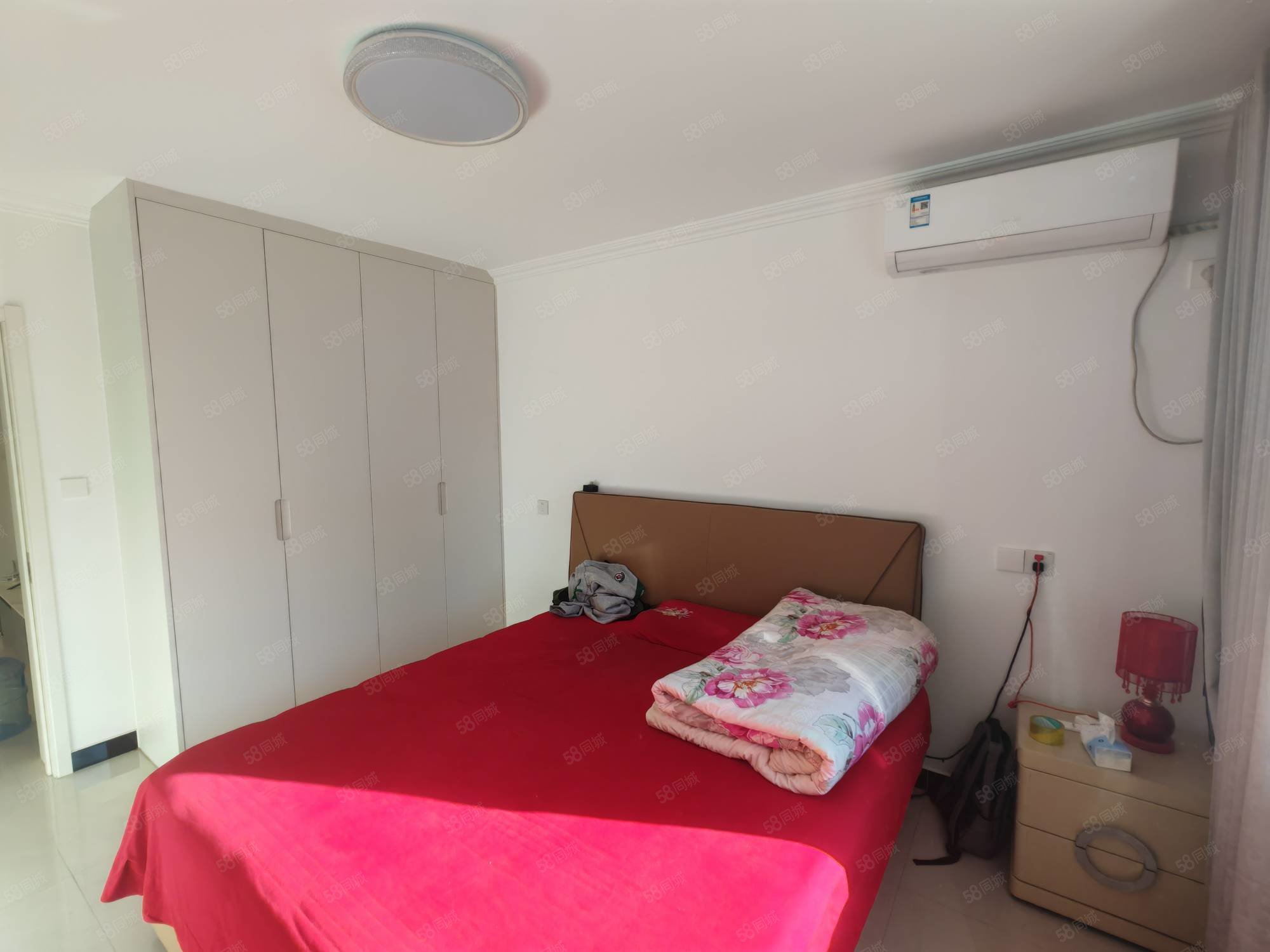 錦繡花園3室1廳1衛(wèi)94.25㎡南北143萬