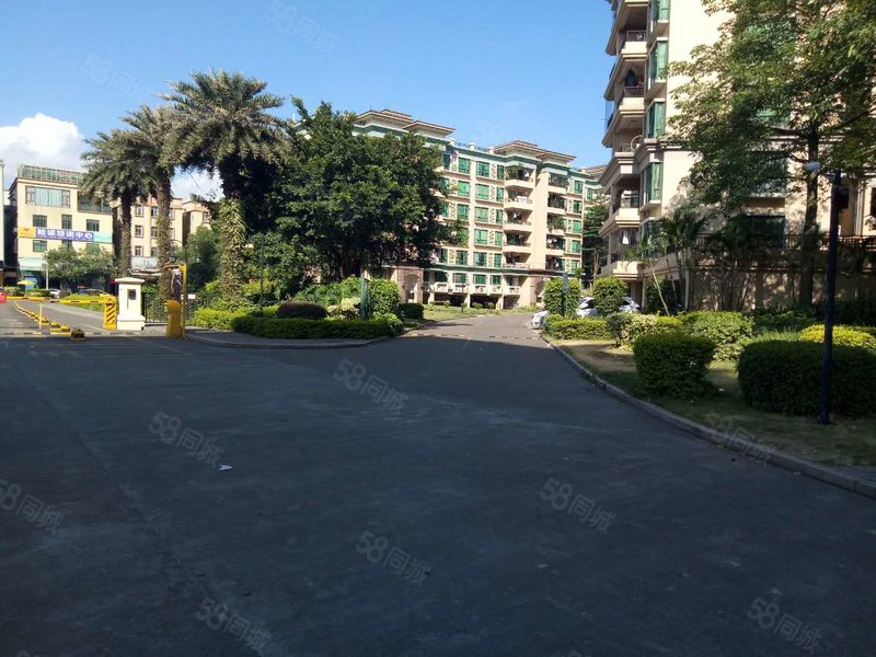 首付31万,东凤逸湖蓝山半岛,南向,大户型4房2卫,学位房