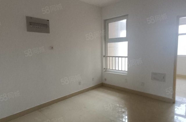 低价出售中央帝景豆营颐景园有车位边户型电梯房 低密宜居