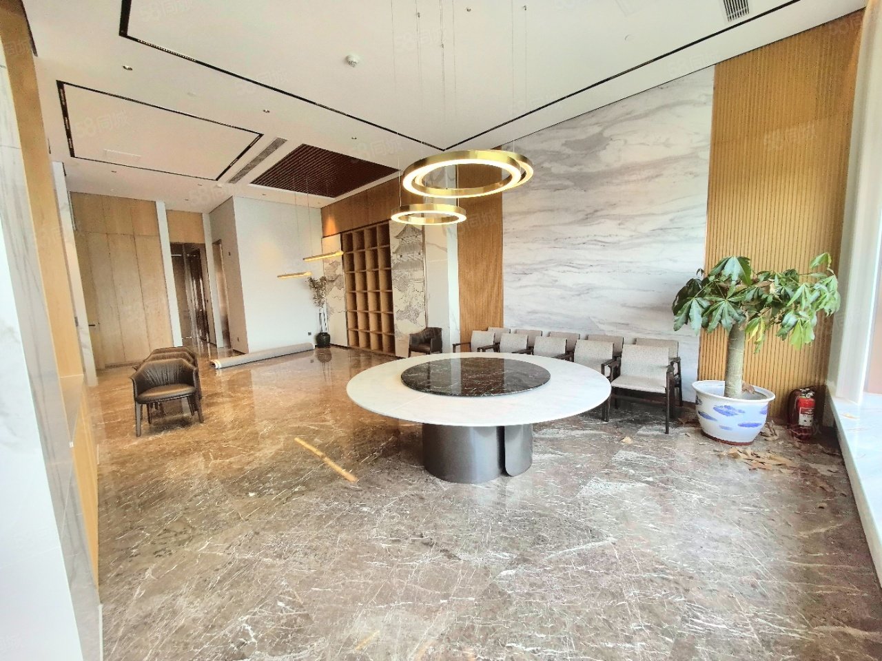 盤(pán)古大觀5室2廳5衛(wèi)666㎡東西4600萬(wàn)