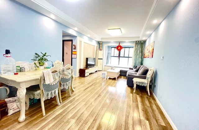 洛森堡碟郡新殿2室2厅72.67㎡96.5万二手房图片