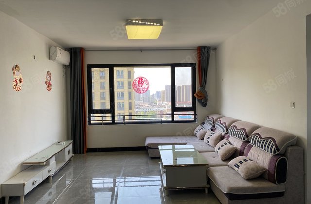 133平 满二 绿城百合新城 简单装修 诚心出售 价格可议