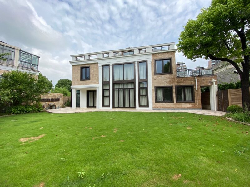 鑫山汇众苑5室3厅4卫354㎡南1780万