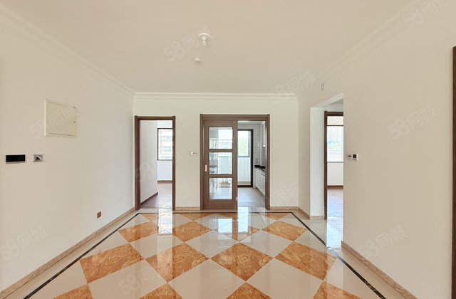 国岳府 四叶草 小高 双阳台全明户型  金信御花园 清水湾