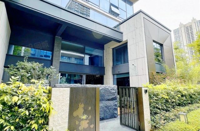 首座4室2厅125.98㎡260万二手房图片