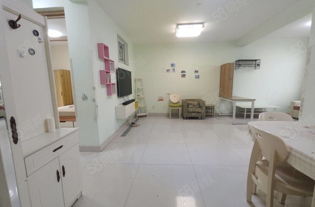 急售！紧邻七中！怡景  ！地暖三室！送储！随时看房！