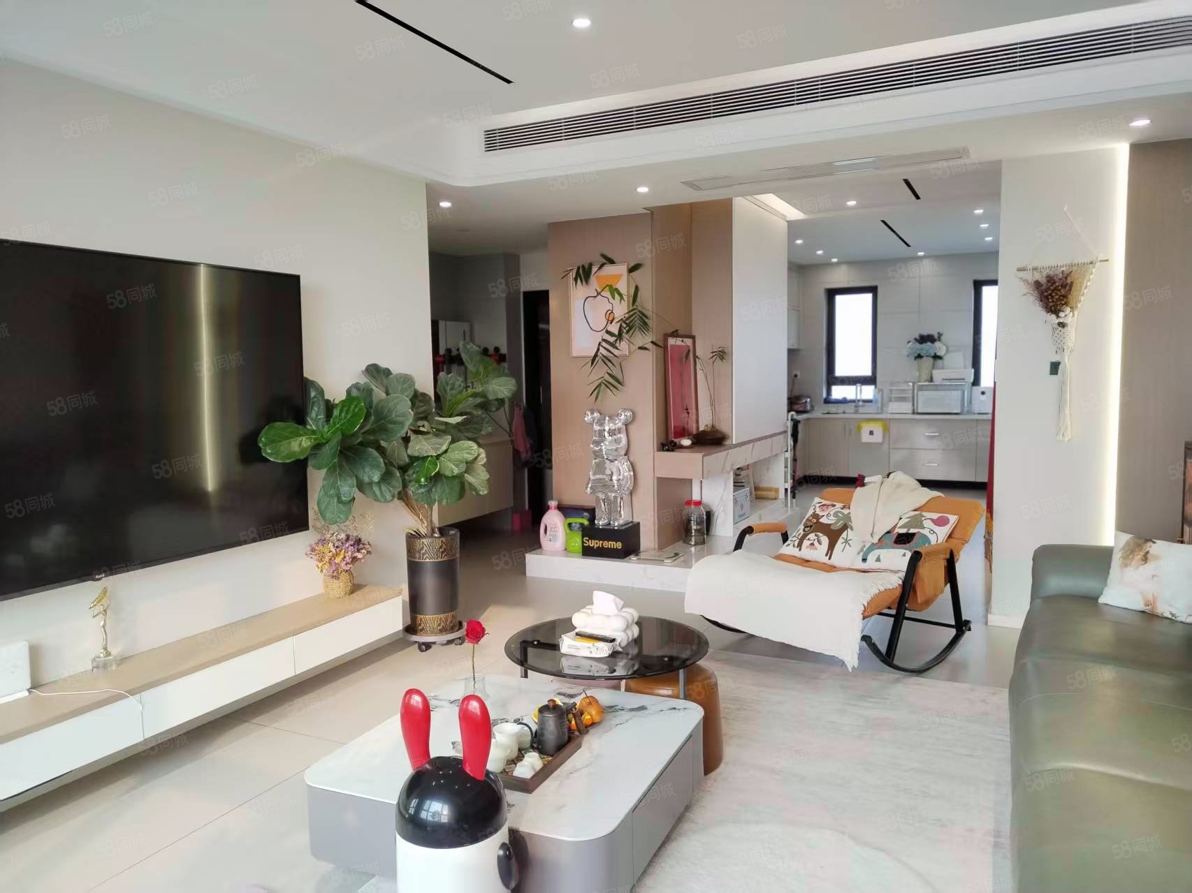 樾府3室2廳2衛(wèi)124.51㎡南北420萬