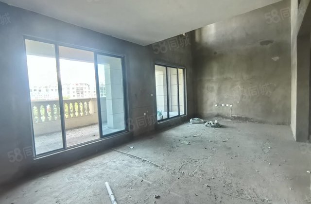 中梁壹号院(别墅)2室2厅3卫161㎡南北138万