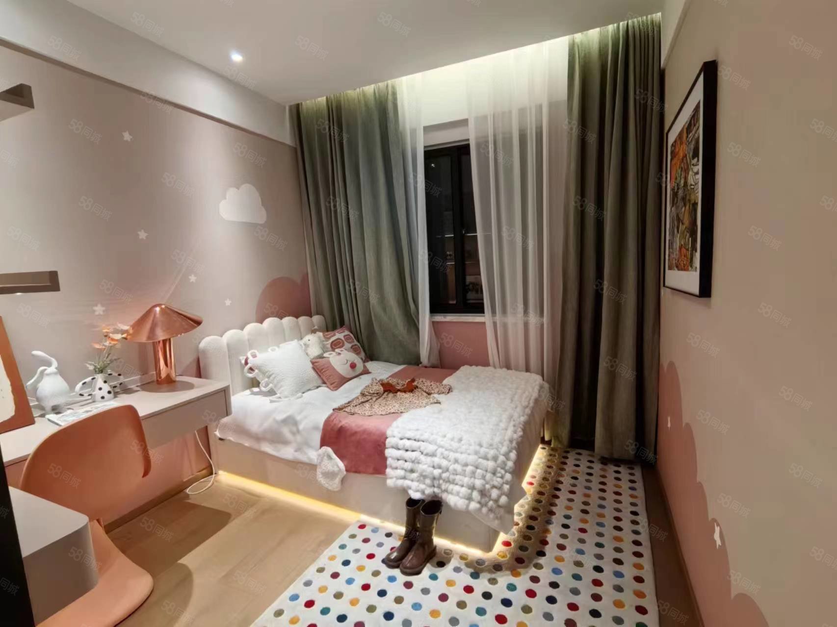 名邦鲲鹏御府4室2厅2卫126㎡南北62.8万