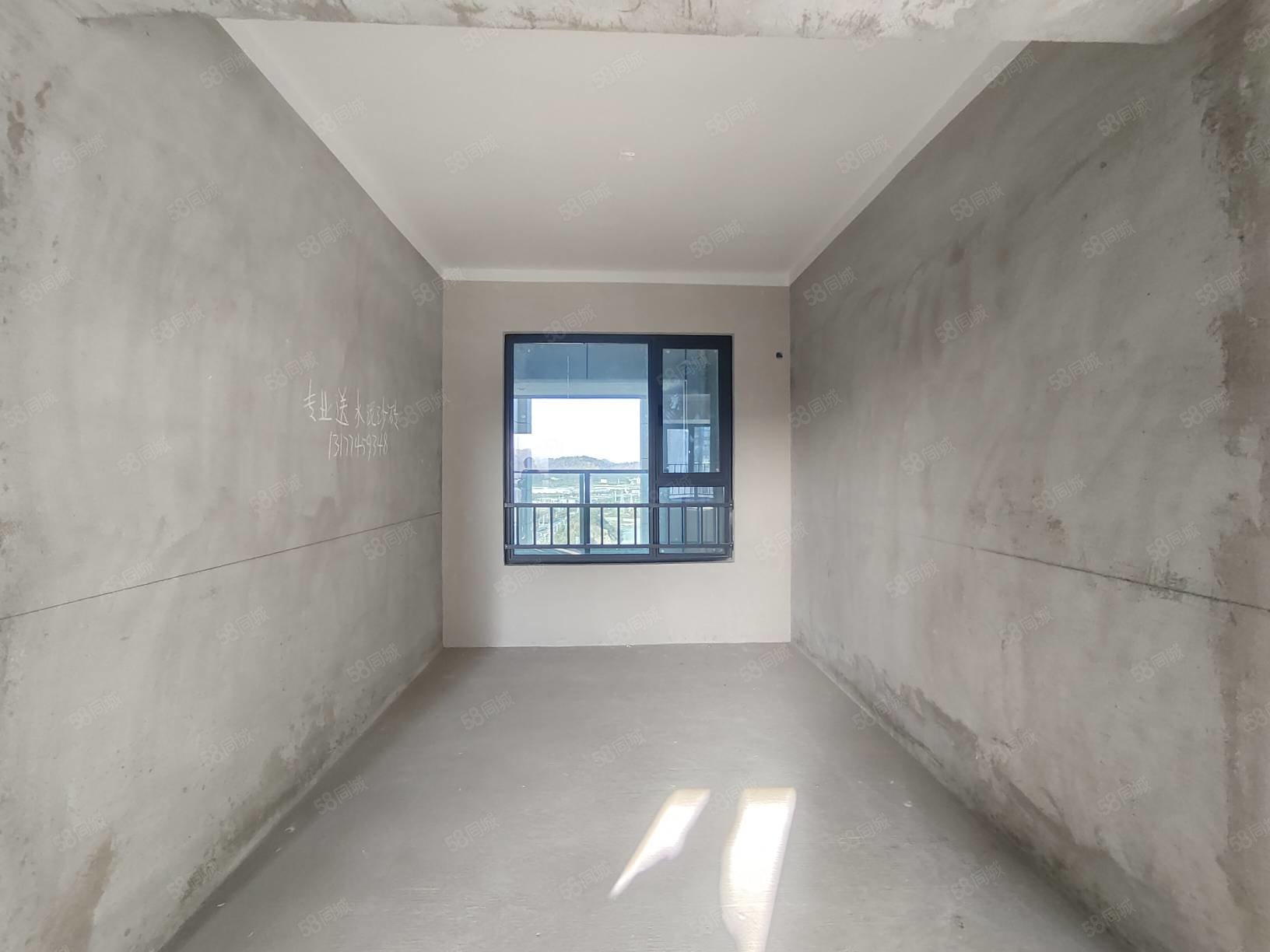 中国中铁世纪山水3室2厅2卫105㎡南北43万