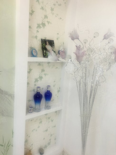 香江花园2室2厅2卫218㎡南北68万