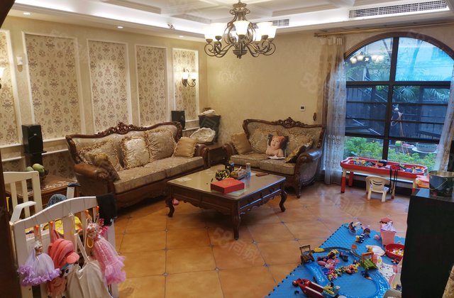 复地山与城(1期)4室2厅202.76㎡300万二手房图片