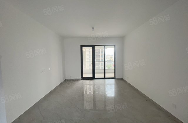 送储带车位 新房未住挨万达靠月亮湾 水城华府 时代美景可按揭