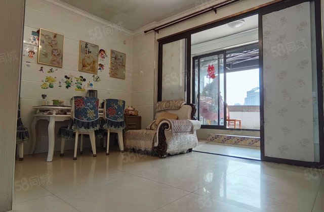 世茂首府天域景园5室2厅240.72㎡360万二手房图片