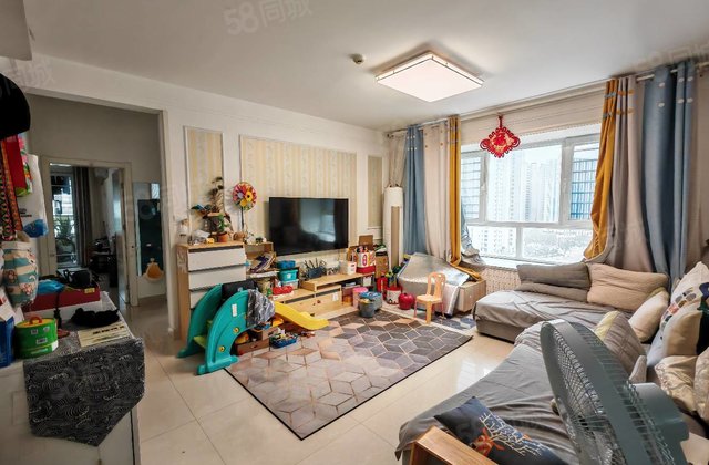 金柱大学城b区三室两厅西边户车位储藏室免大税可按揭