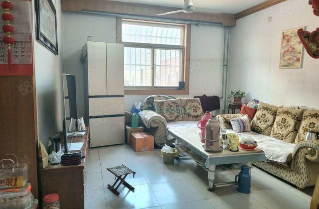 滨河花园 三楼东边户 68万免大税 车位充足 东昌东校