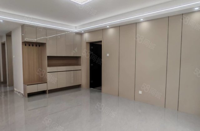 水岸豪庭120平精装现房1楼报价70多能议价可分期带车库