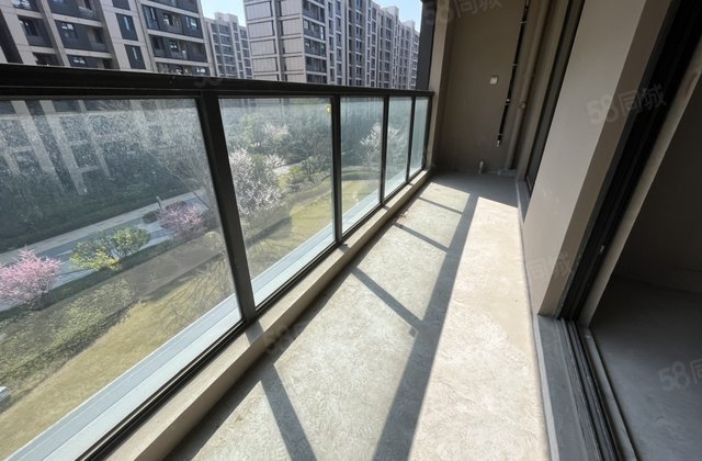 湖城大境3室2厅114㎡131万二手房图片