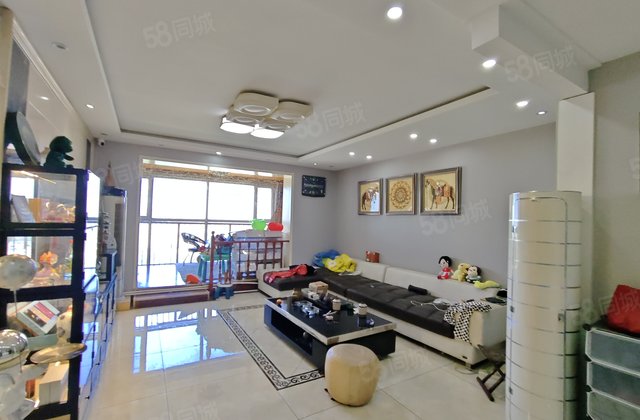 月亮湾C区150平125万三室二厅二卫精装修送储有证可按揭