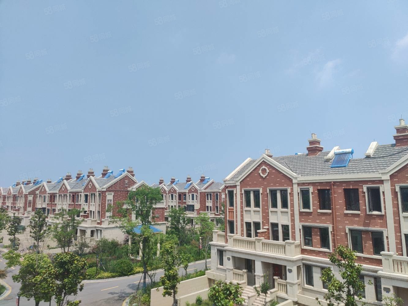 运河澜湾(别墅)5室3厅4卫306㎡南400万