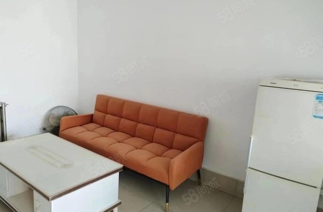 老文轩，外国语附近，免大税，停车方便