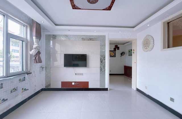 文轩本部片区二实验西临多层二楼三室朝阳户型方正随时可看房