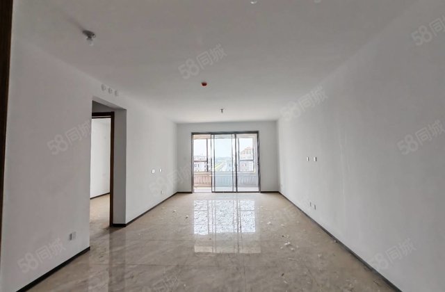 松桂路 区政府旁 明康康盛园  新房末住  双阳台 南北通透