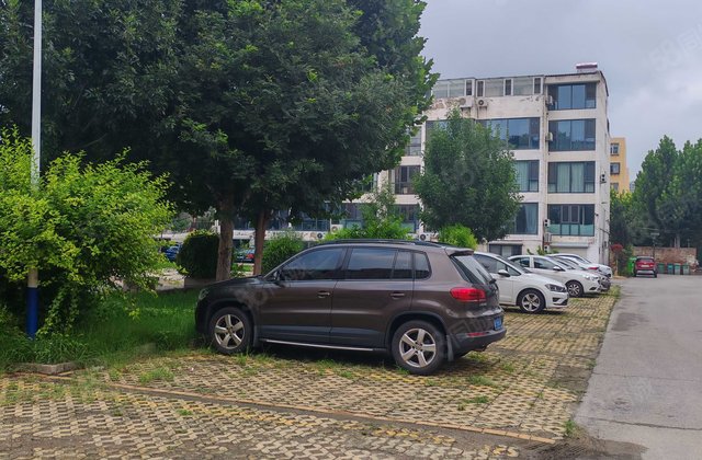 学府花园3室2厅1卫 房东直卖