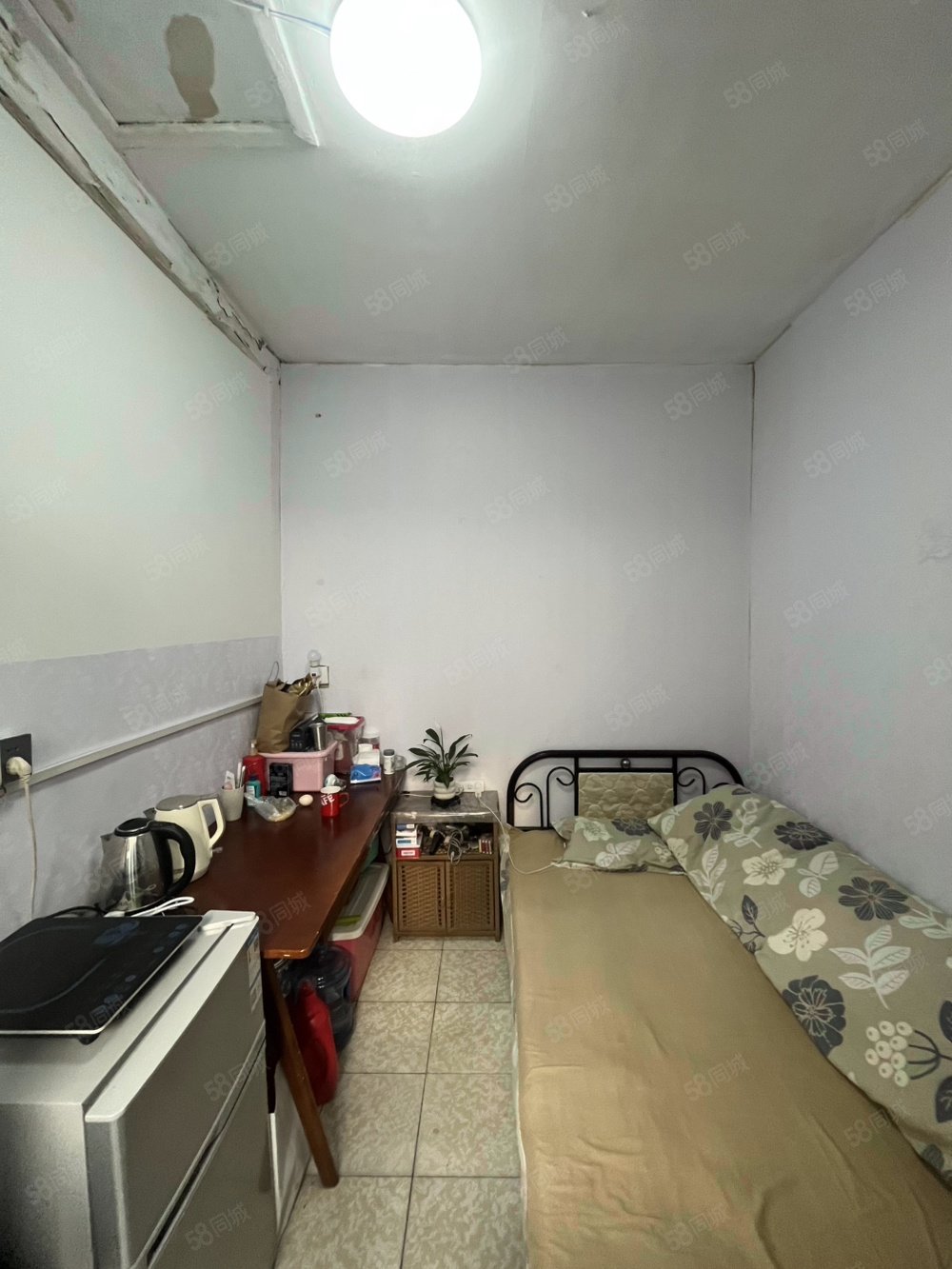 排子胡同小區(qū)1室0廳0衛(wèi)10.6㎡東西125萬