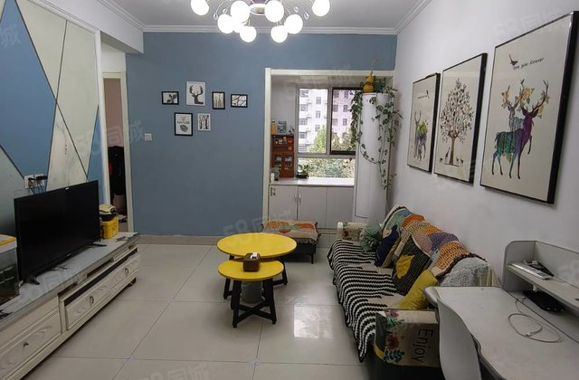 新出水岸花语，精装两室两厅，带地下室，随时看房。