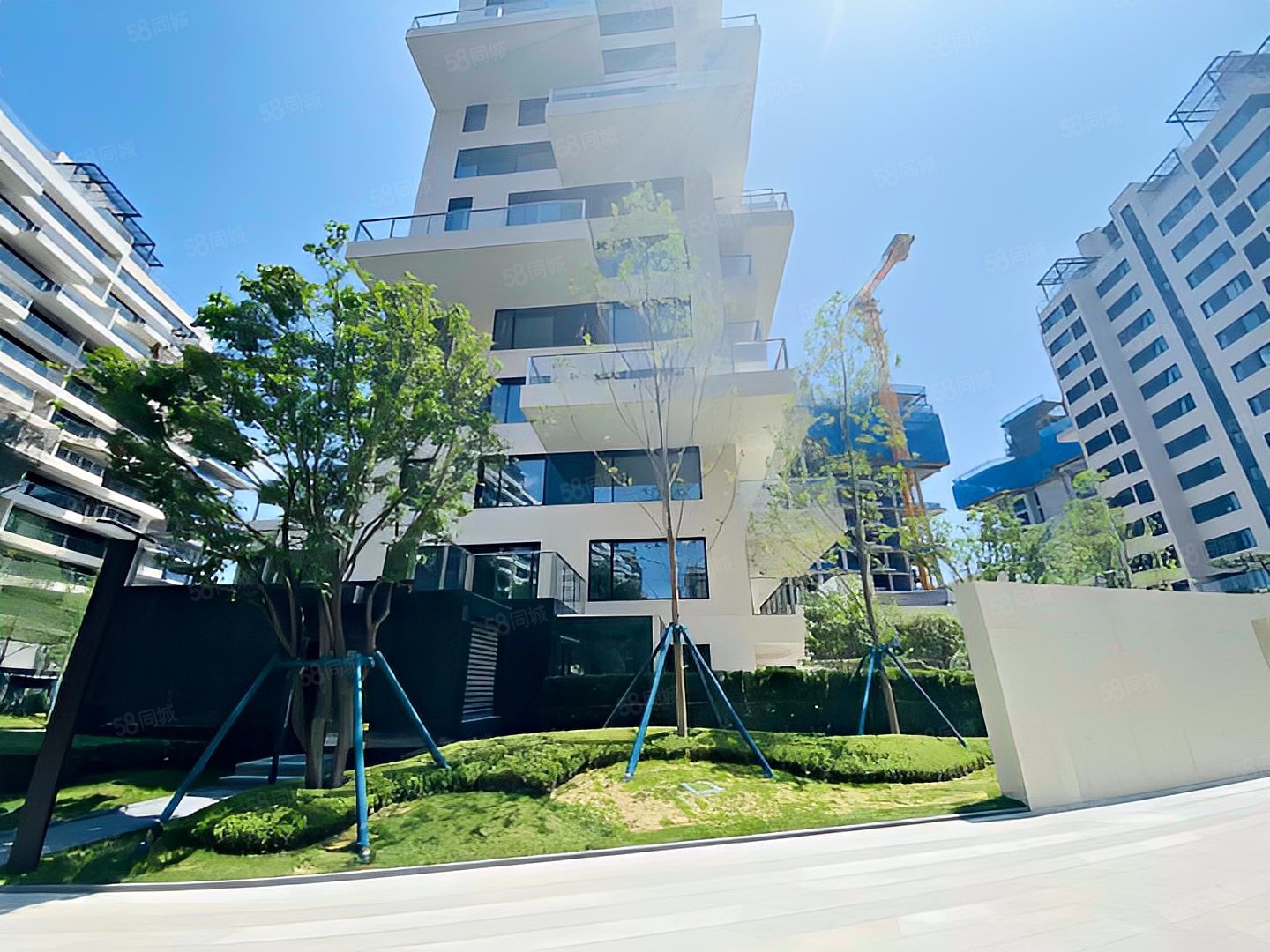 雁栖玫瑰园6室4厅8卫466.27㎡南1880万