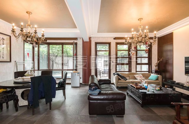 香山清琴麓苑4室2厅324.54㎡3500万二手房图片