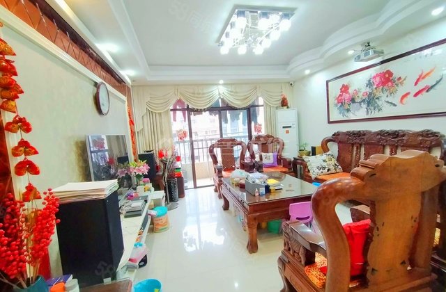 凤岭山语城4室2厅127.8㎡150万二手房图片