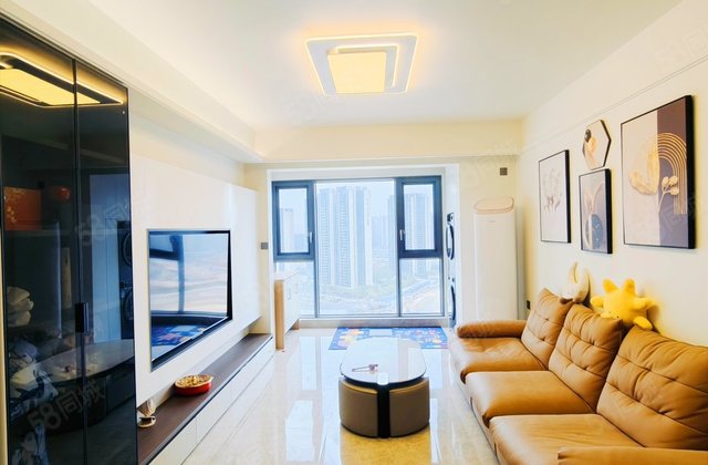 万科璞悦山3室2厅95.18㎡144万二手房图片