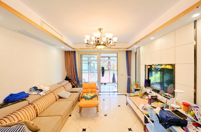 南悦豪庭6室2厅242.3㎡346万二手房图片