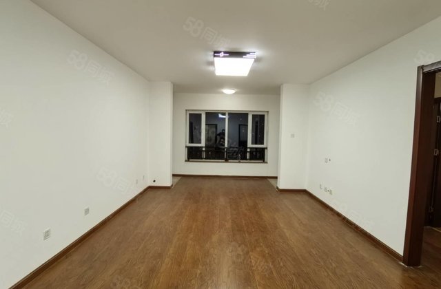 香榭花都3室2厅117㎡75万二手房图片