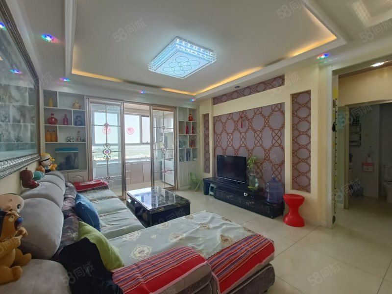 房源信息房源概况罗诗瑶4.9分佣金≤1.