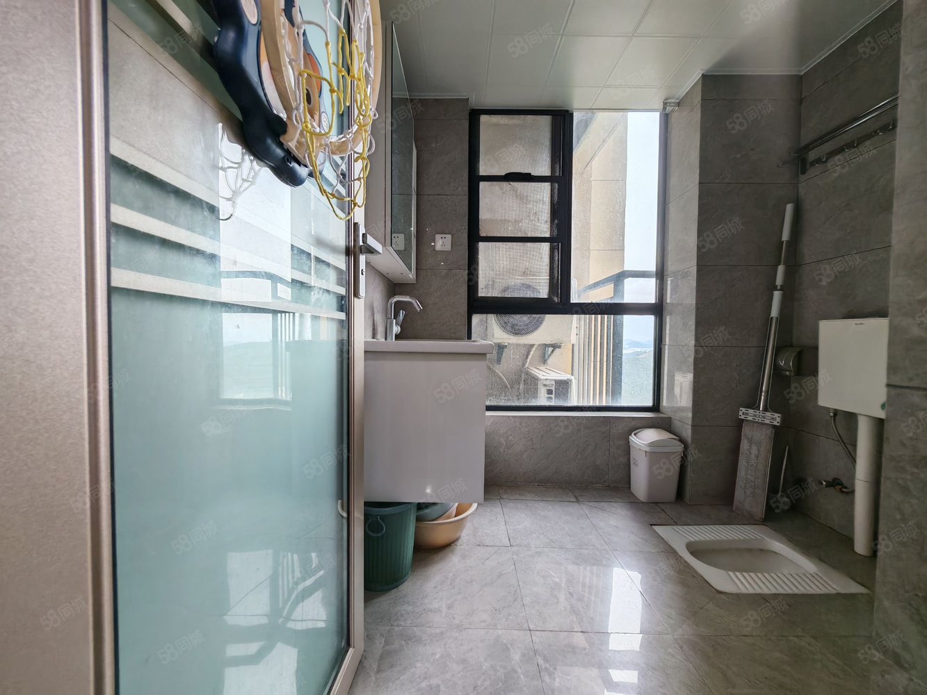 和昌国际城三期3室2厅2卫125㎡南北79万