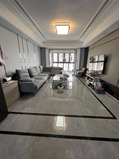 观湖壹号电梯房双卫生间中间好楼层商品房满二