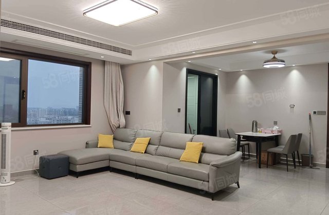 精装修 拎包入住 金柱绿城 商圈成熟 湖景房 电梯房