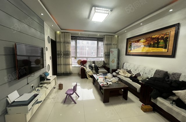 畅博怡情湾 精装电梯房 中间楼层 房东诚心出售