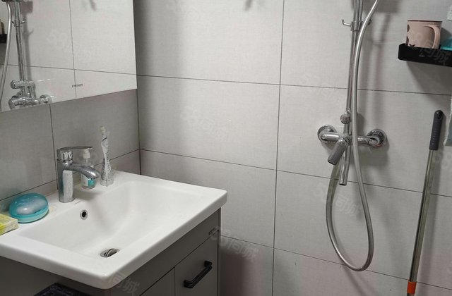 静安里小区2室1厅55.59㎡338万二手房图片