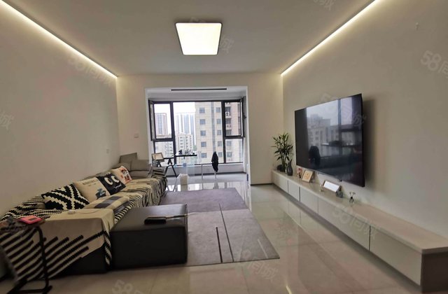 万特公馆(B区一期)4室2厅140.04㎡72.9万二手房图片