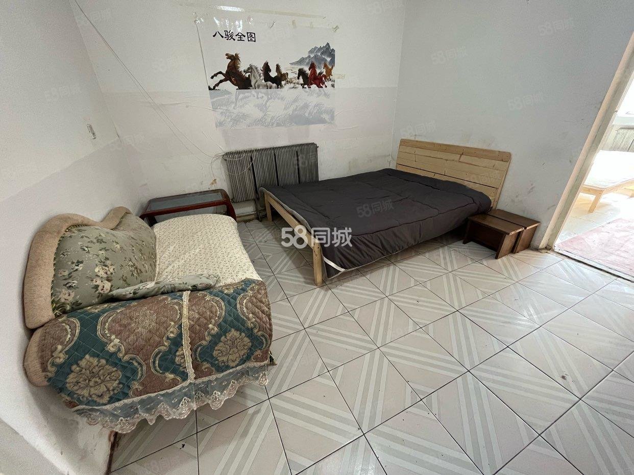 曙光二区2室1厅1卫70㎡南北11.5万