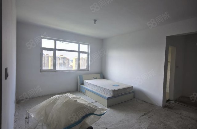 松桂嘉苑，三室朝阳，免大税，新房未住
