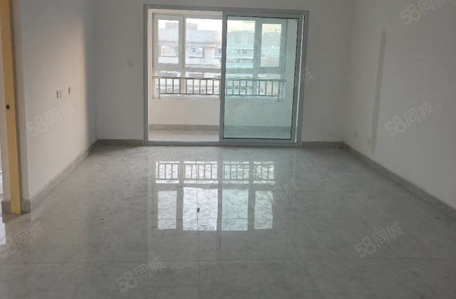 六层电梯洋房120平方二楼!三室两厅两卫!全款分期都可以!