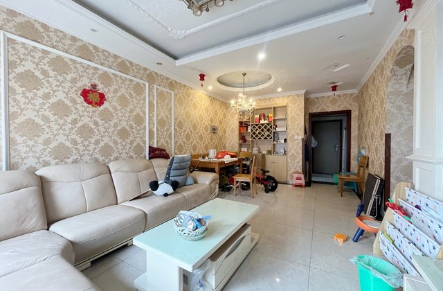 时代锦翠4室2厅87.62㎡87万二手房图片