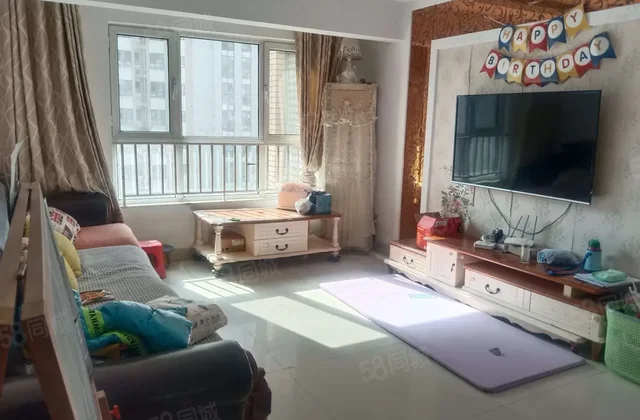 急售！阳光逸墅小三室！送地下车位储藏室！随时看房